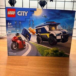 LEGO City Police Prisoner Transport Van 60479 Building Set 198 Pieces